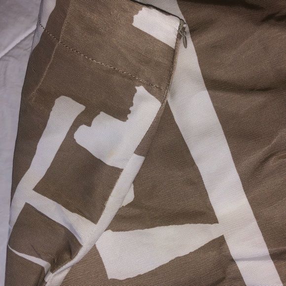 MaxMara Beige & White Abstract Print Skirt - Picture 2 of 5